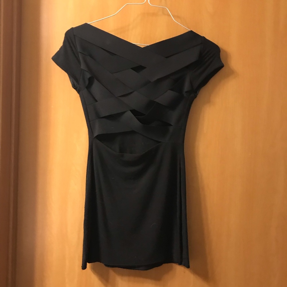 Bailey 44 Hemingway top in black